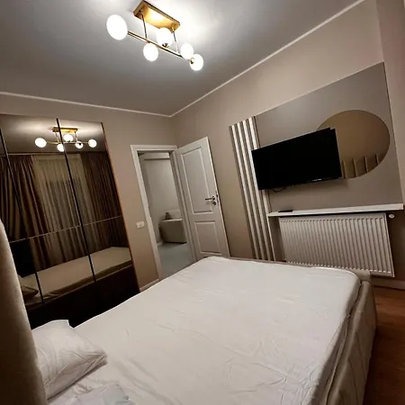 Apartment Cu Piscina
