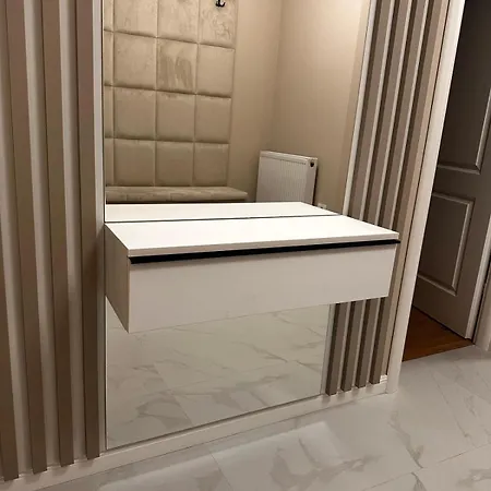 Apartment Cu Piscina *